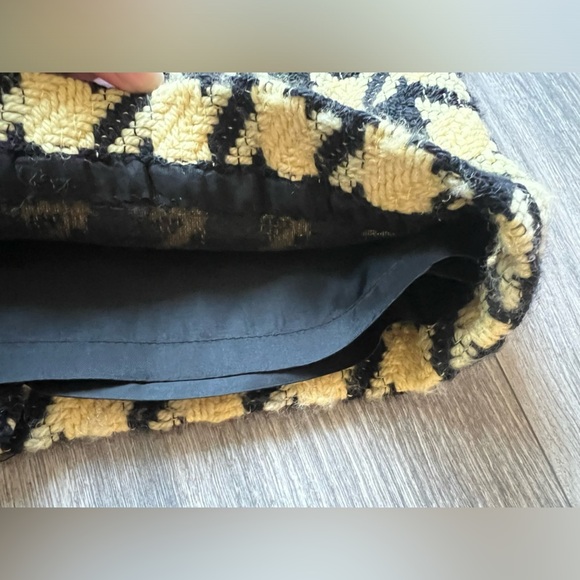 Inc international concepts y2k wool houndstooth pencil skirt in yellow. Size 8 - Picture 3 of 10